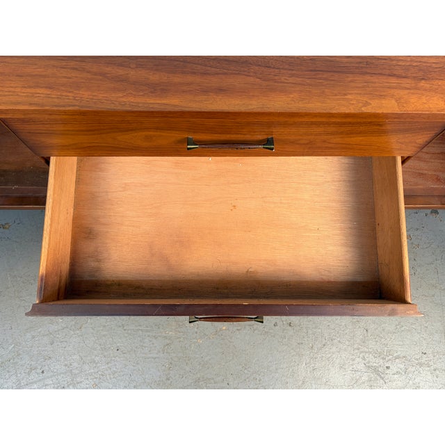 Vintage Mid-Century Kent Coffey Perspecta Credenza, Attributed For Sale - Image 10 of 16