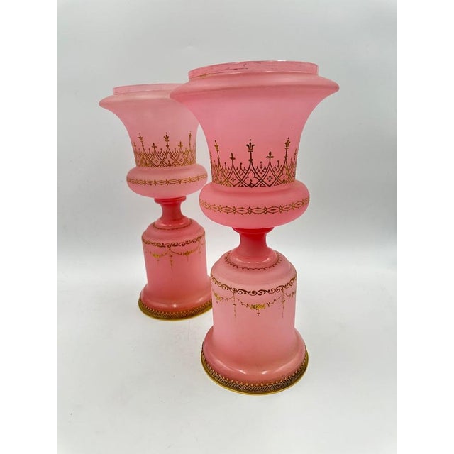 Medici Vases in Pink Opaline with Gilt and Enamel Decoration and Brass-Rimmed Feet, 1890s, Set of 2 For Sale - Image 5 of 11