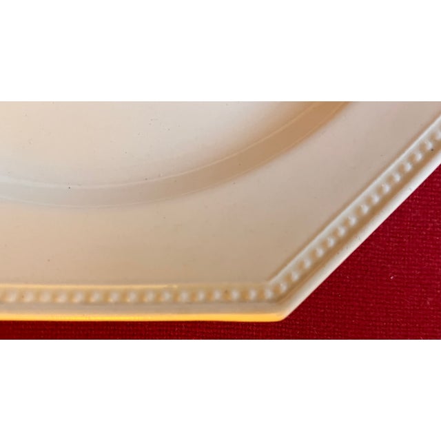 Antique 19th Century French Montereau Creamware Octagonal Plate Decorated With Silhouettes For Sale In New York - Image 6 of 9