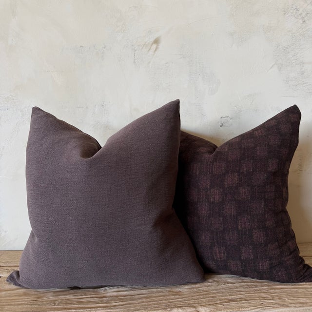2020s Stone Washed Linen Pillow – Truffle For Sale - Image 5 of 6