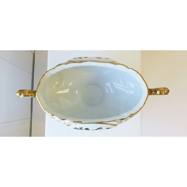 German Porcelain Jardinière Centerpiece, Neoclassical Style, Circa Early 20th Century For Sale - Image 11 of 12