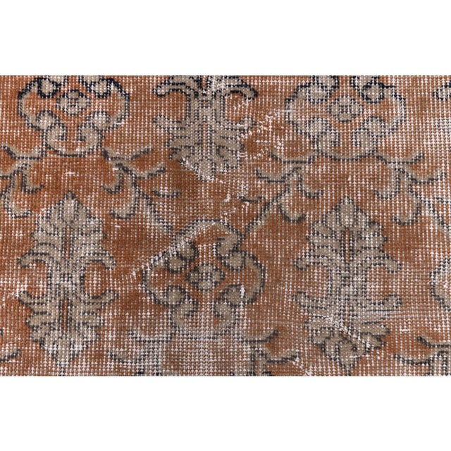 Vintage Turkish Rug in Wool, 1960s For Sale - Image 6 of 12