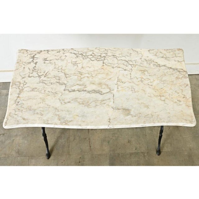 Early 20th Century French Cast Iron & Curvy Marble Bistro Table For Sale - Image 5 of 10