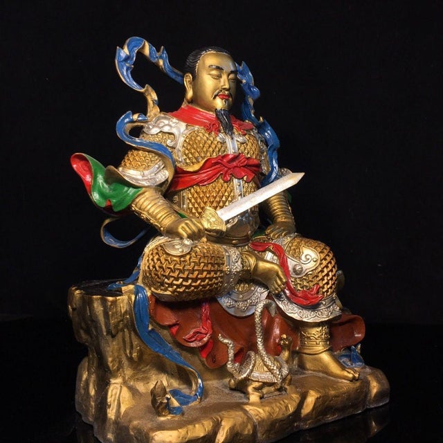 Dimensions: Height 30cm (11.81") x Width 22.5cm (8.86") x Depth 14.5cm (5.71") Total Weight: 4300 grams (approx. 9.48 lbs)...