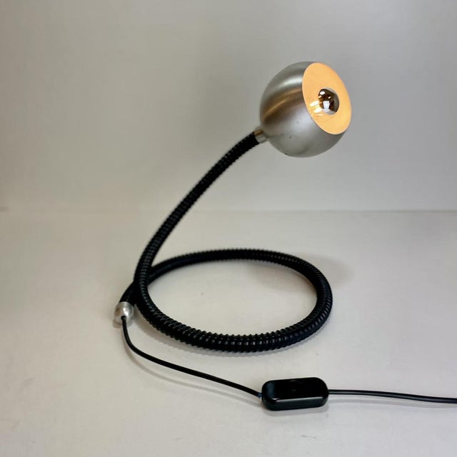 1970s Italian Table Lamp in the style of Isso Hosoe for Valenti, 1970s For Sale - Image 5 of 16