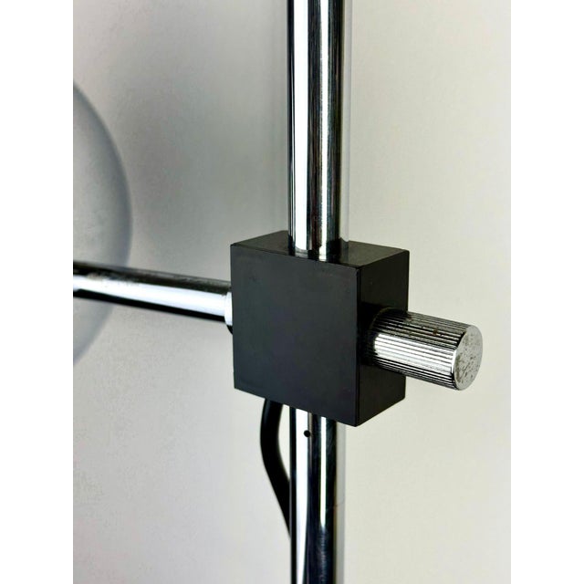 1960s Space Age Table Lamp with Adjustable Chrome Ball Shades by Reggiani, 1970s For Sale - Image 5 of 8