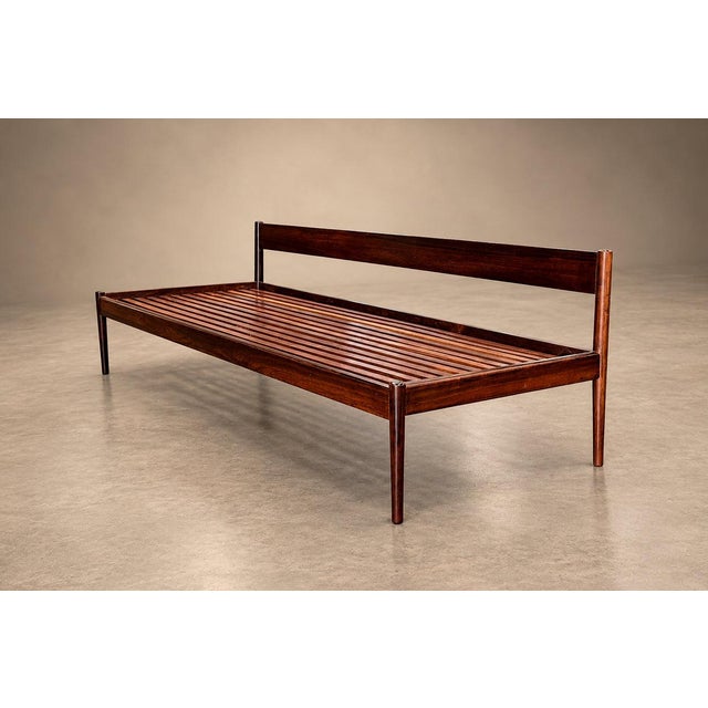 Produced by Novo Rumo in Brazil during the 1960s, this Brazilian Modern daybed pairs architectural clarity with a...