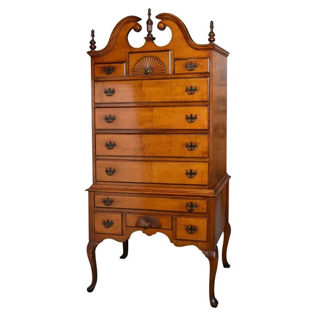 C.1930 American Maple Chest on Stand For Sale - Image 9 of 9