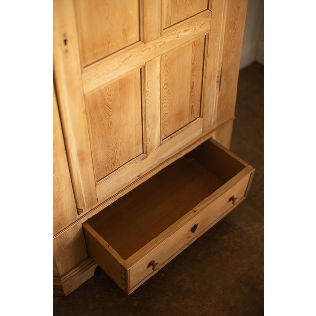 English Early 20th Century Pine Wardrobe For Sale - Image 3 of 9
