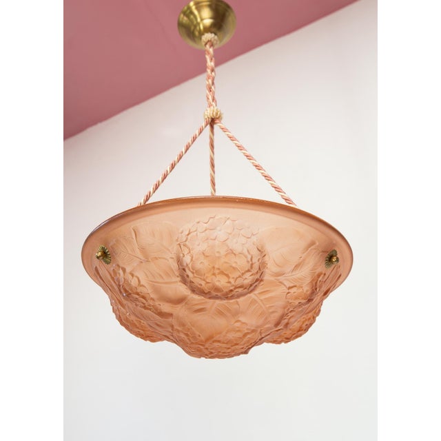 Art Deco Style Ceiling Lamp in Pink Glass, 1930s-1940s For Sale - Image 3 of 9