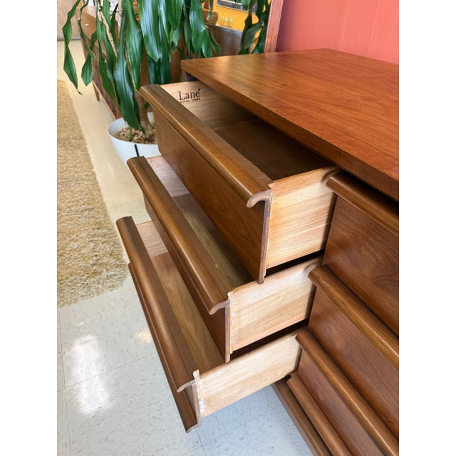 1960s Mid Century Modern Walnut 9 Drawer by Lane Furniture From Their Rhythm Line For Sale - Image 5 of 12