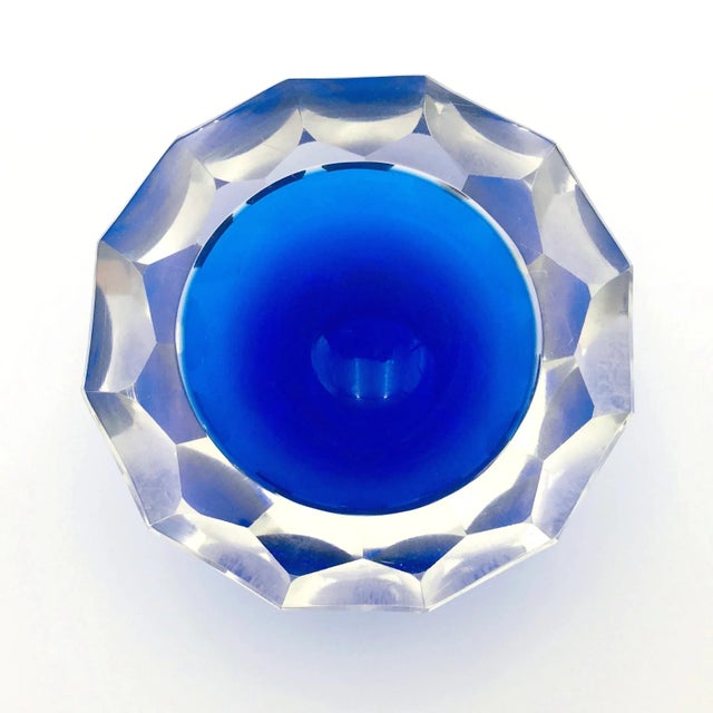 Large Sommerso Diamond Faceted Geode Glass Bowl by Mandruzzato, Italy, 1970s For Sale - Image 6 of 11