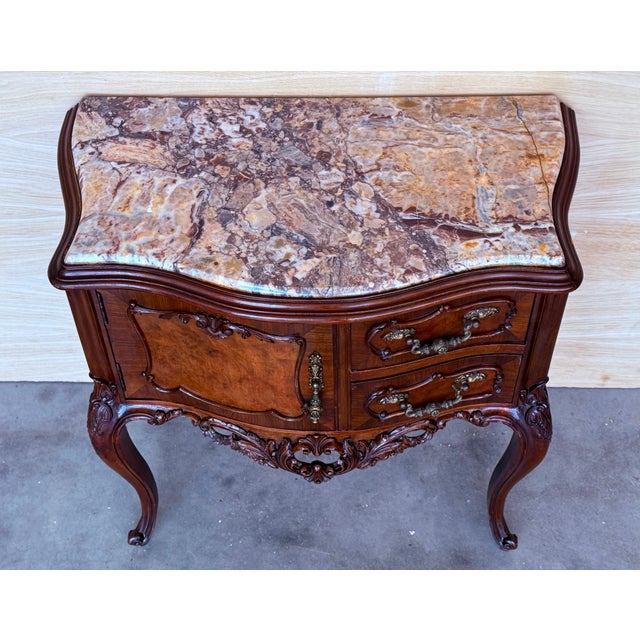 Carved French Nightstands with doors and Marble Top, 1930s, Set of 2 For Sale - Image 4 of 18