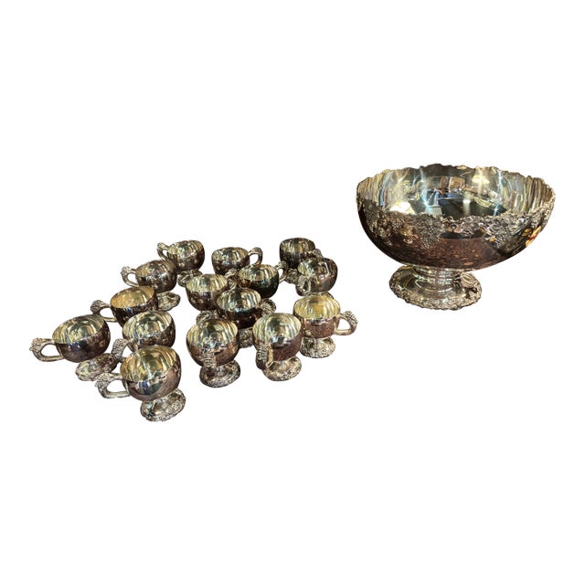 Vintage Webster Wilcox Silver Plate Punch Bowl Set, 16-Piece Grapevine Pattern, Large Bowl + 15 Cups [Gg] For Sale