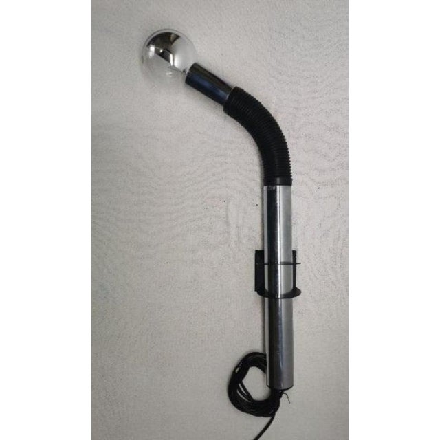 Italian Bendy Wall Lamp by E. Bellini for Targetti Sankey, 1970s, Set of 2 For Sale - Image 3 of 3