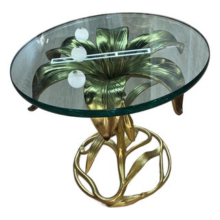 Vintage Hollywood Regency Lily Flower Side Table For Sale