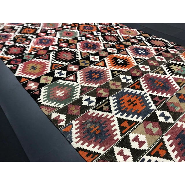 Textile 1960s Vintage Turkish Rustic Handwoven Kilim Rug- 4′11″ × 8′10″ For Sale - Image 7 of 11