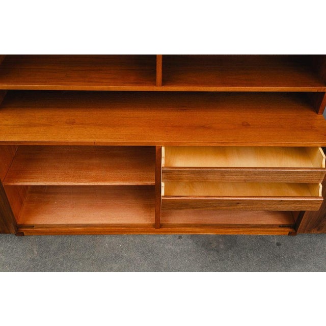 Mid-Century Bookcase in Teak and Pine For Sale - Image 18 of 18