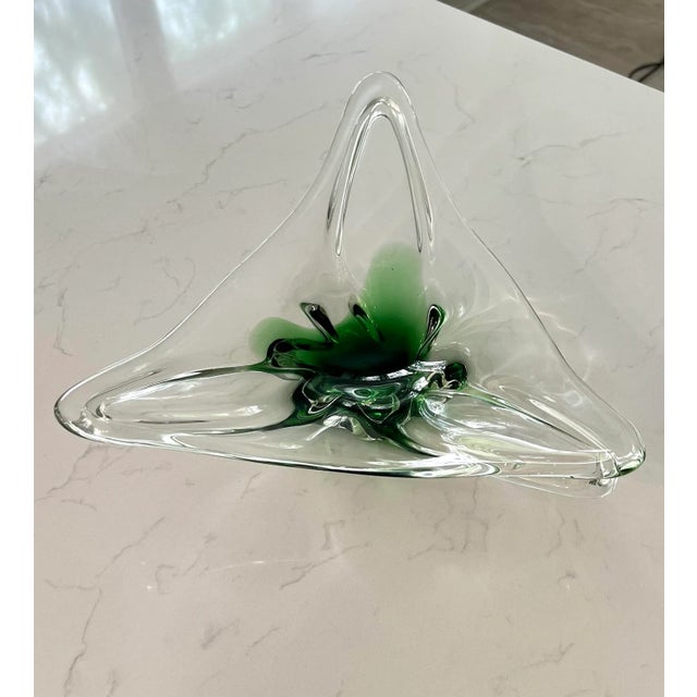 1960s Mid Century Modern Emerald Green Geometric Triangle Art Glass Bowl For Sale - Image 10 of 11
