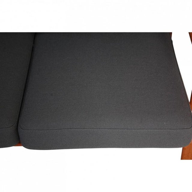 GE-290 3-Seater Sofa in Green Fabric by Hans J. Wegner, 1990s For Sale - Image 10 of 18