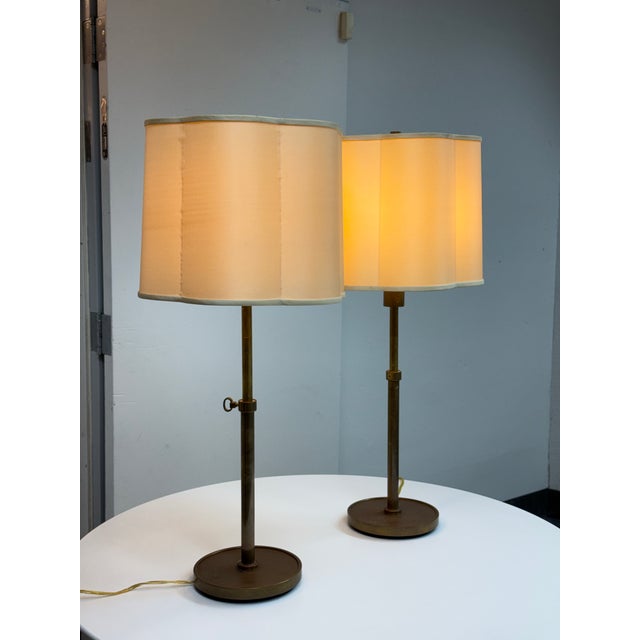 Contemporary Barbara Barry for Visual Comfort & Co. Simple Scallop Table Lamps, Pair For Sale - Image 3 of 12