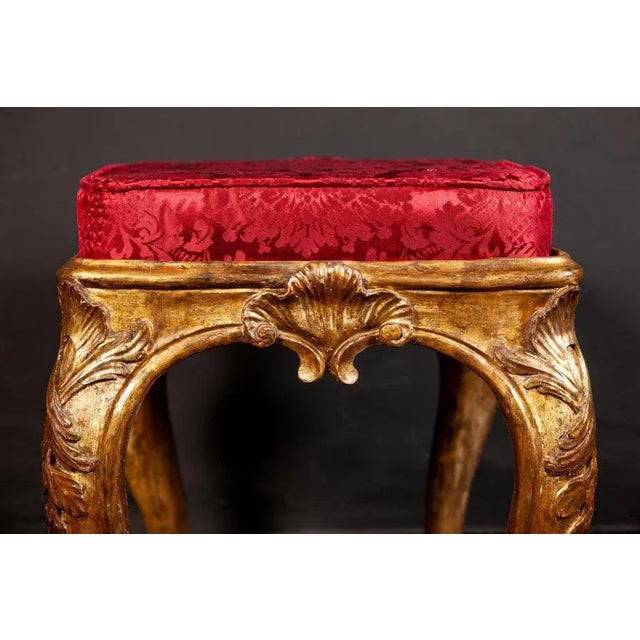 Italian 18th-Century Giltwood Stool, 1750 For Sale - Image 9 of 11