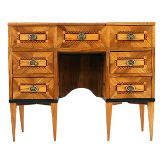Louis XVI Ladies Writing Desk with Walnut, 1800 For Sale