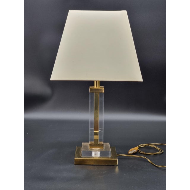 Hollywood Regency Table Lamp in Acrylic Metal, 1980s For Sale - Image 3 of 5