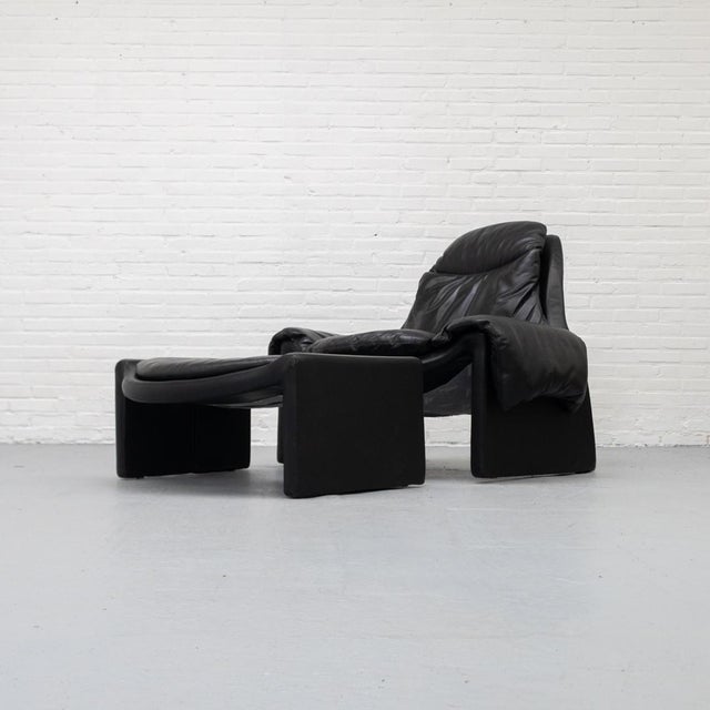 Saporiti Italia Set of P60 Chair and Ottoman by Vittorio Introini for Saporiti Italia, 1970s For Sale - Image 4 of 18