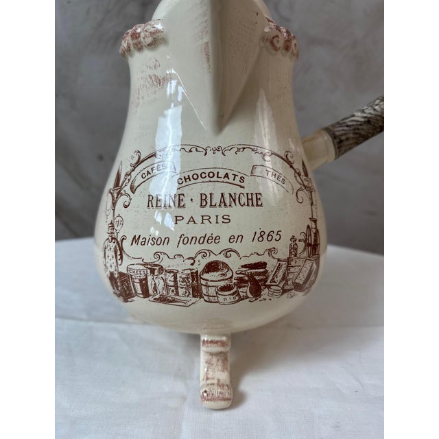 Charming glazed earthenware chocolate pot dating from the 1950s, made in France by the renowned Niderviller factory. This...