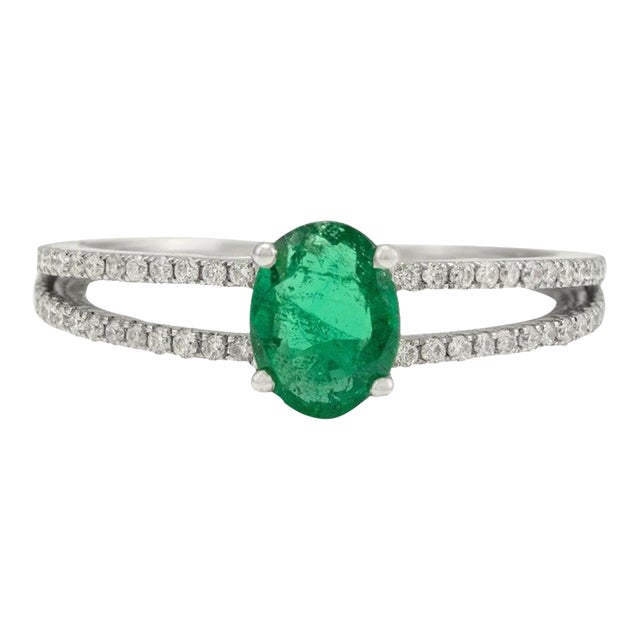Oval Cut Emerald and Diamond Ring in Solid 18k White Gold Size 7 For Sale