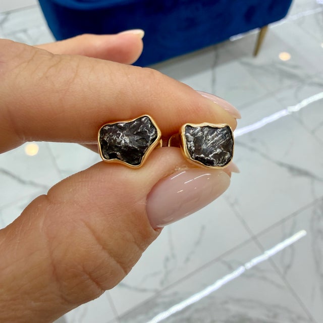 Rose Men’s Jorge Adeler 18k Rose Gold Meteorite Nugget Cufflinks, A Pair For Sale - Image 8 of 8