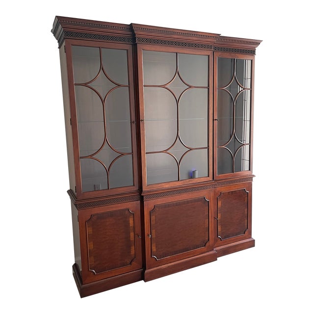 1990s Mario Buatta for John Widdicomb Breakfront/China Cabinet For Sale