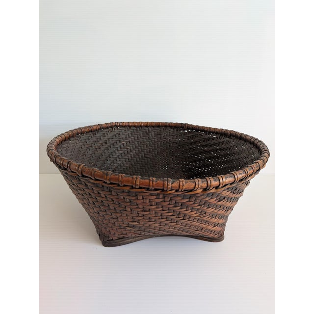 Large Vintage Philippine Tinguian Tribe Labba Basket For Sale - Image 4 of 8