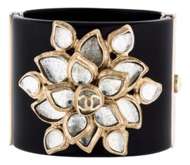 Example of Karl Lagerfeld Bracelets