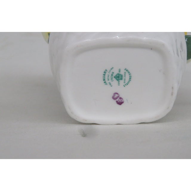 English Crown Staffordshire Fine Bone China England Floral Basket January Tulips 4831b For Sale - Image 3 of 12