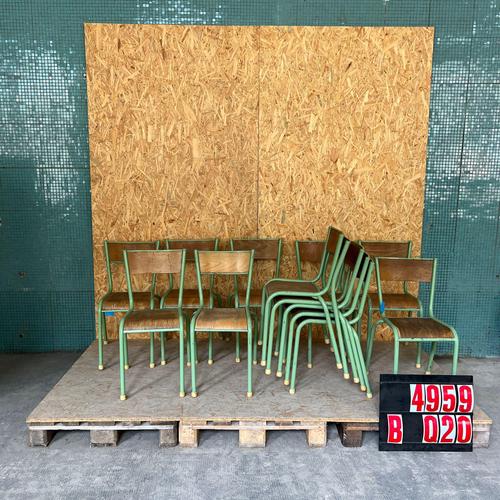 French Mullca Stacking Dining Chair, 1950s For Sale - Image 4 of 4