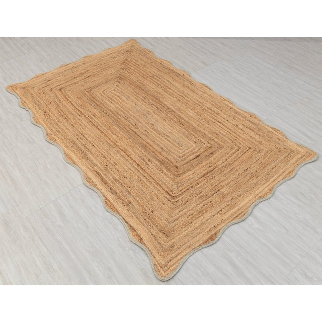 5x8Ft. Laurel Wave Scallop Edge Jute Rug For Sale - Image 9 of 11
