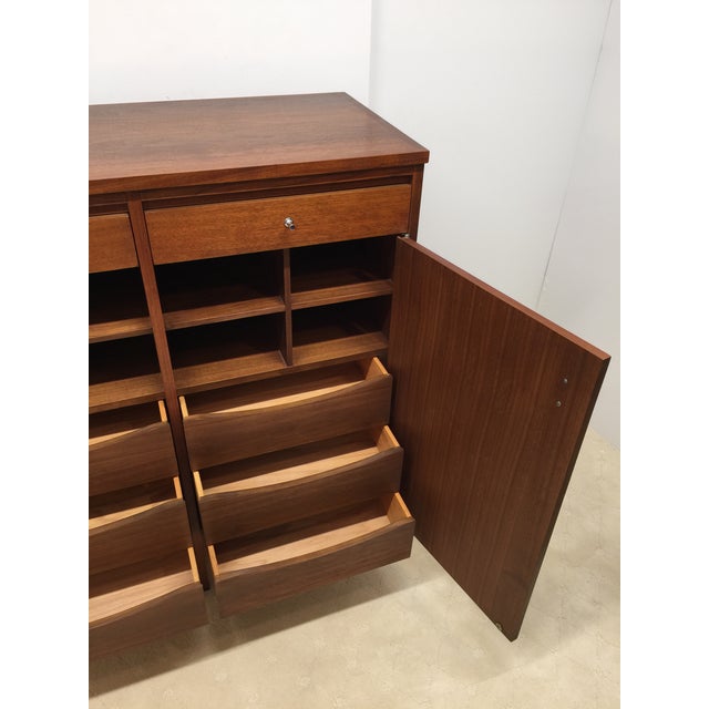 Mid 20th Century Lane Delineator Fitted Interior High Chest Designed by Paul McCobb in Walnut With Chrome Hardware For Sale - Image 10 of 18