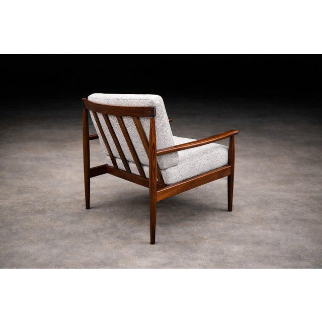 Rino Levi Grete Jalk Armchair in Rosewood & Light Gray Bouclé, Rino Levi, Brazil, 1960s - Lot 704A For Sale - Image 4 of 17