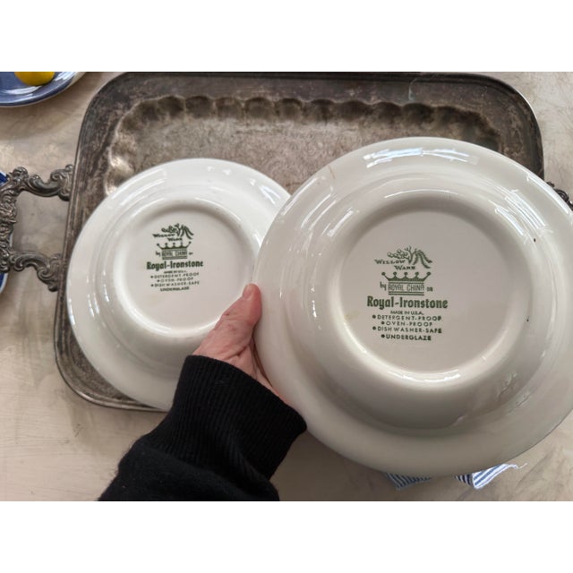 1960s Blue Willow Serving 9 1/8” Bowls in Royal Ironstone Willow Ware by Royal China - Set of Two (2) For Sale - Image 10 of 10