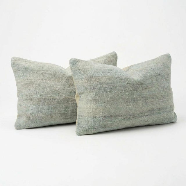 Mid-Century Modern Modern Kilim Lumbar Pillow Cover 14'' X 20'' - Set of Two For Sale - Image 3 of 4