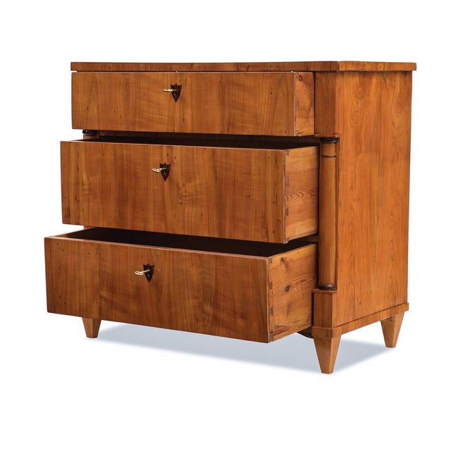 Biedermeier Chest of Drawers with 3 Drawers in Cherry Wood, 1820 For Sale - Image 6 of 10