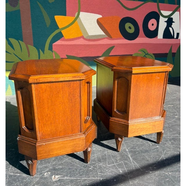 Mid Century Freed-Waran Inc Nightstand Pair For Sale - Image 11 of 13