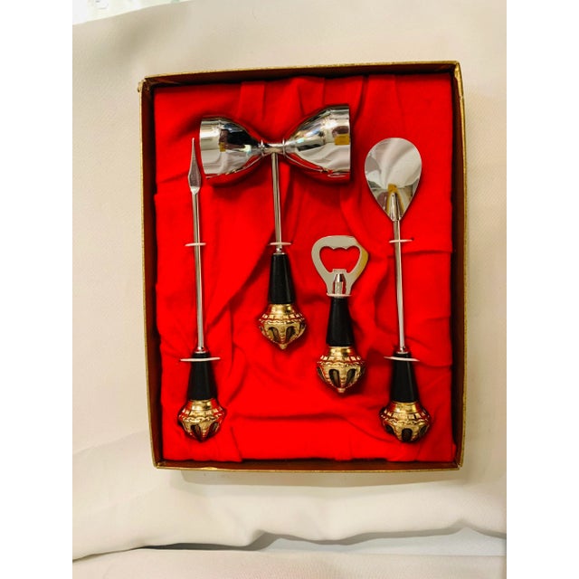 This beautiful 1960s cocktail/bar tools set by SWANK is in Mint Condition with the original box. The set is a great way to...
