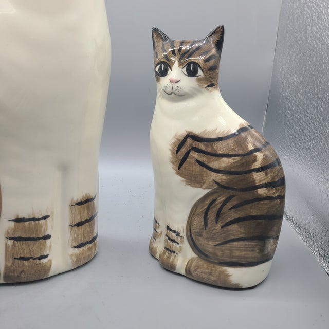 1980s Vintage (2) Ns Gustin Ceramic Hand Painted Cats Statues a Pair For Sale - Image 5 of 11