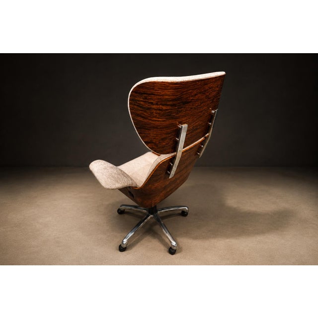 Mid-Century Modern Carlo Fongaro - Tall Dinamarquesa Swivel Chair in Rosewood & Chenille, 1960s For Sale - Image 3 of 18