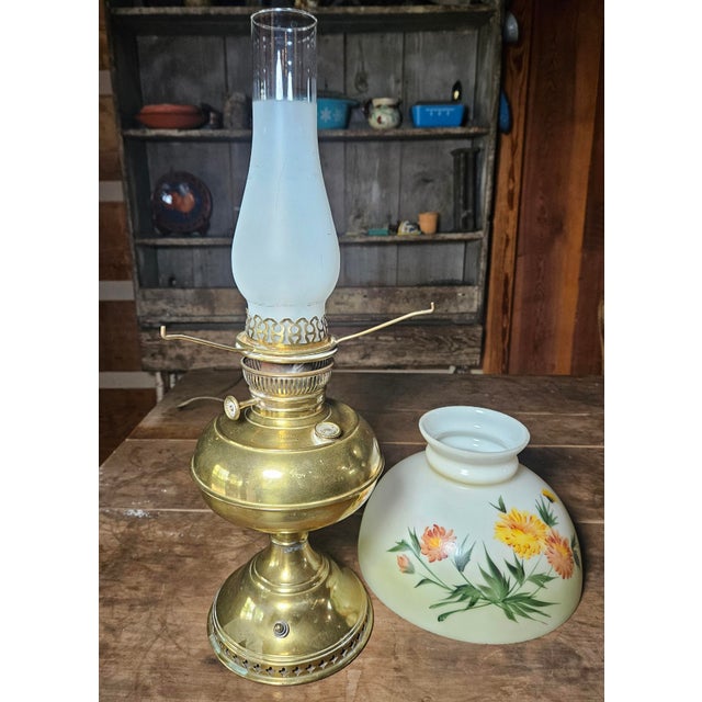 Late 19th Century Bradley and Hubbard Lamp With Original Hand Painted Shade For Sale In Charlotte - Image 6 of 17
