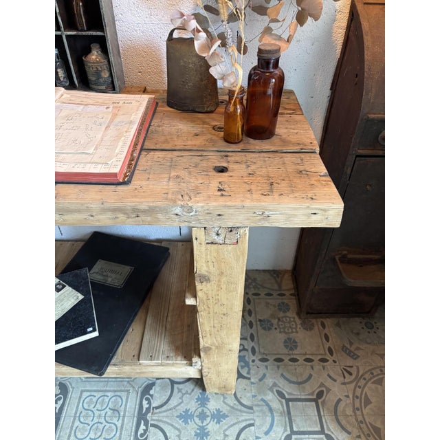 Rustic Fir Workbench, 1950s, in Very Good conditions. Designed 1950 to 1959