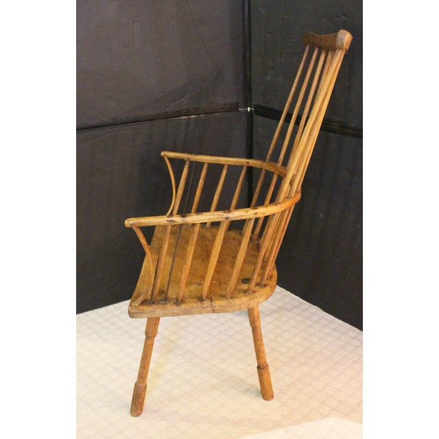 Circa 1760-1780 English West Country Comb Back Windsor Arm Chair For Sale In Raleigh - Image 6 of 10